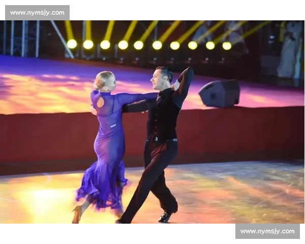 激情与优雅的碰撞探戈舞蹈比赛中的技巧与艺术之美