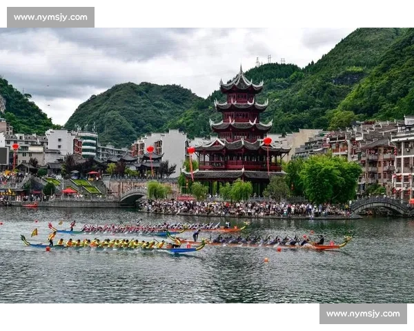 镇远龙舟竞渡传承千年文化激情激荡赛场展风采 镇远龙舟竞渡传承千年文化激情激荡赛场展风采